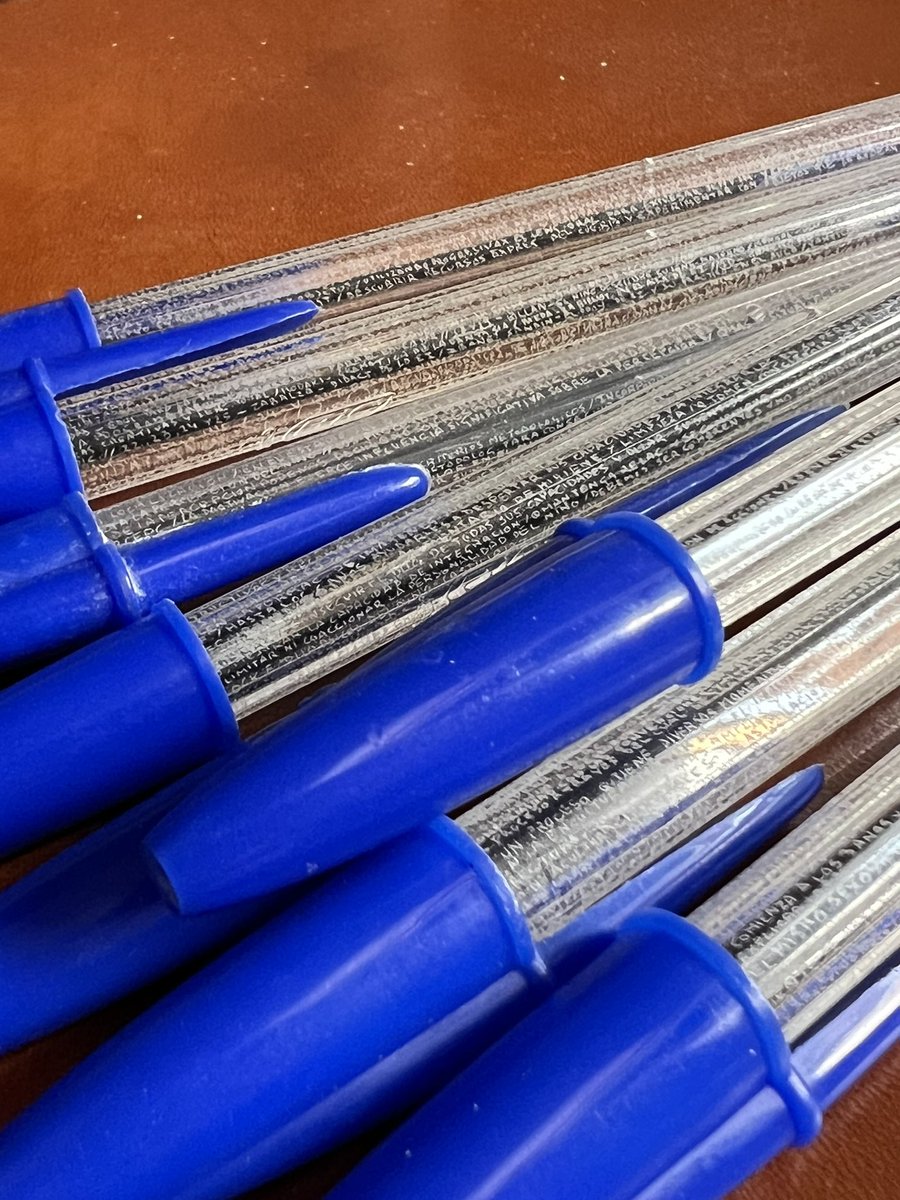 ¡Que buenos tiempos! Yo rengo guardados los mios 😎🔝🖊️ Larga vida al BIC 😜