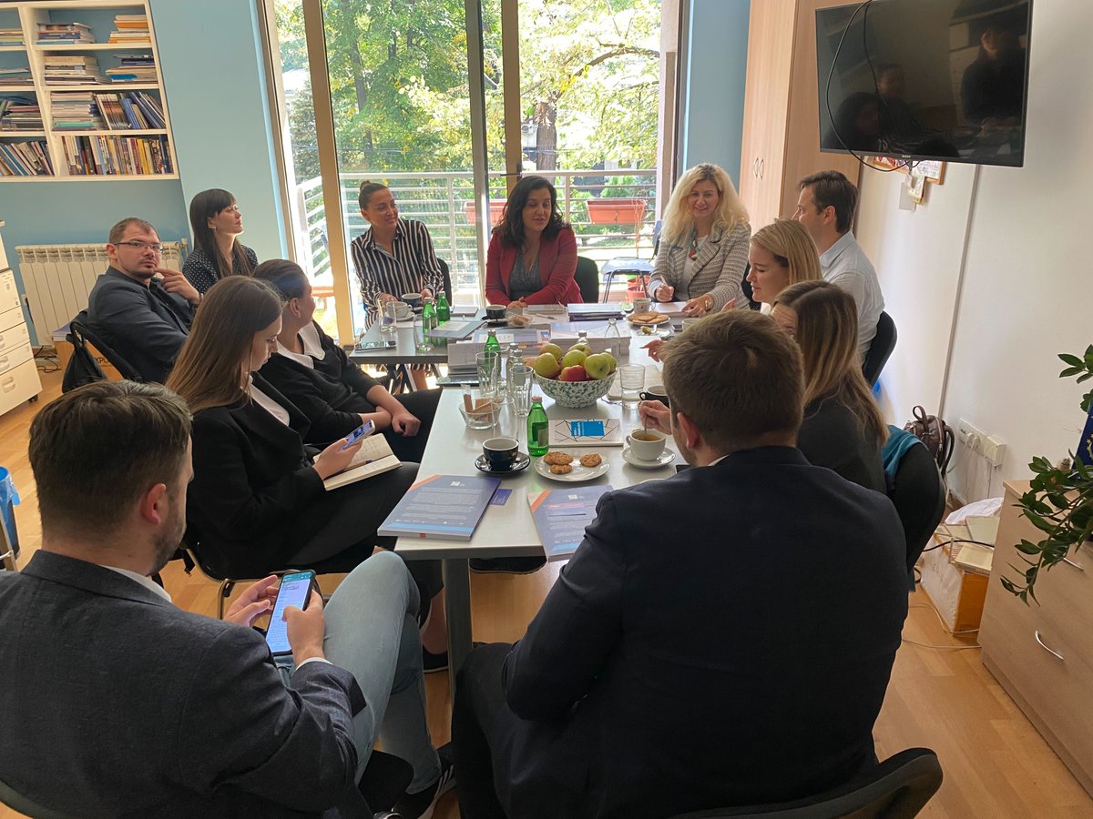 We shared our experiences of monitoring reform processes and cooperation with institutions related to 🇪🇺 integration with a group of experts on European issues from 🇺🇦 and 🇲🇩. 👥 We talked about the role of CSOs in the process, as a partner, observer, and promoter of integration