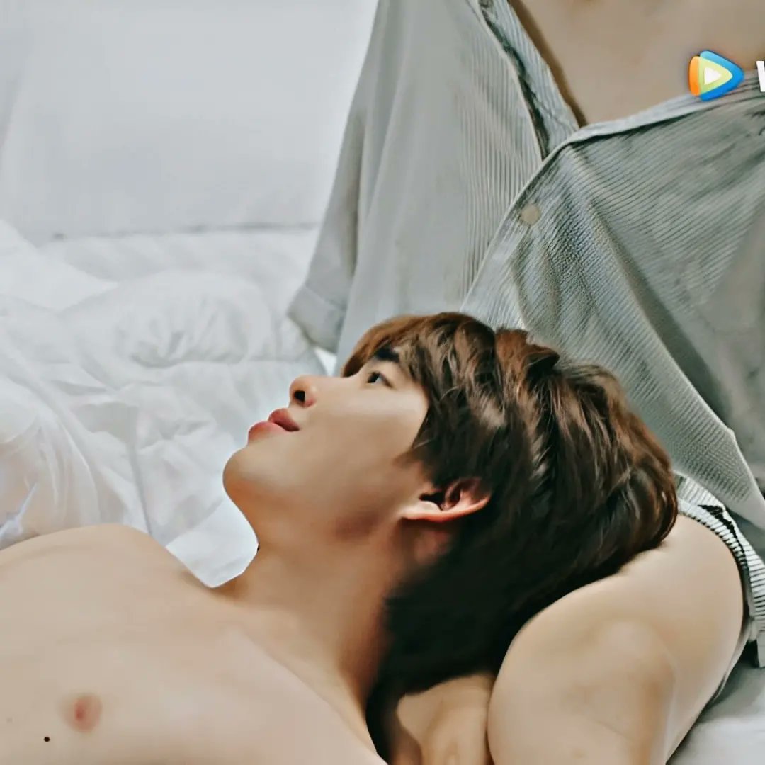 noo_zun's tweet photo. "Most Romantic Confession"🌹
#KnightDee 👬💕🥺🥺
#WFHTHESERIES #WeTV
#WFHTHESERIESEP7
#WorkFromHeartTheSeries
#FolkzGameplay 👬💞
#FolkzGame 🌱🌹
#Folkzfolkz #GameplayRB
#โฟล์คยังไม่ได้นอน #Gameplay
#romantic #love https://t.co/mpk2vPgKI4