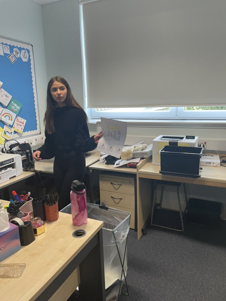 Miss Burrell tweet media