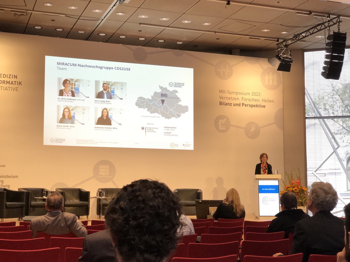 Die Nachwuchsforschergruppe CDS2USE in ⁦<a href="/MIRACUM_de/">MIRACUM</a>⁩ präsentiert sich auf dem #MIISymposium ⁦<a href="/MII_Germany/">Medizininformatik-Initiative</a>⁩