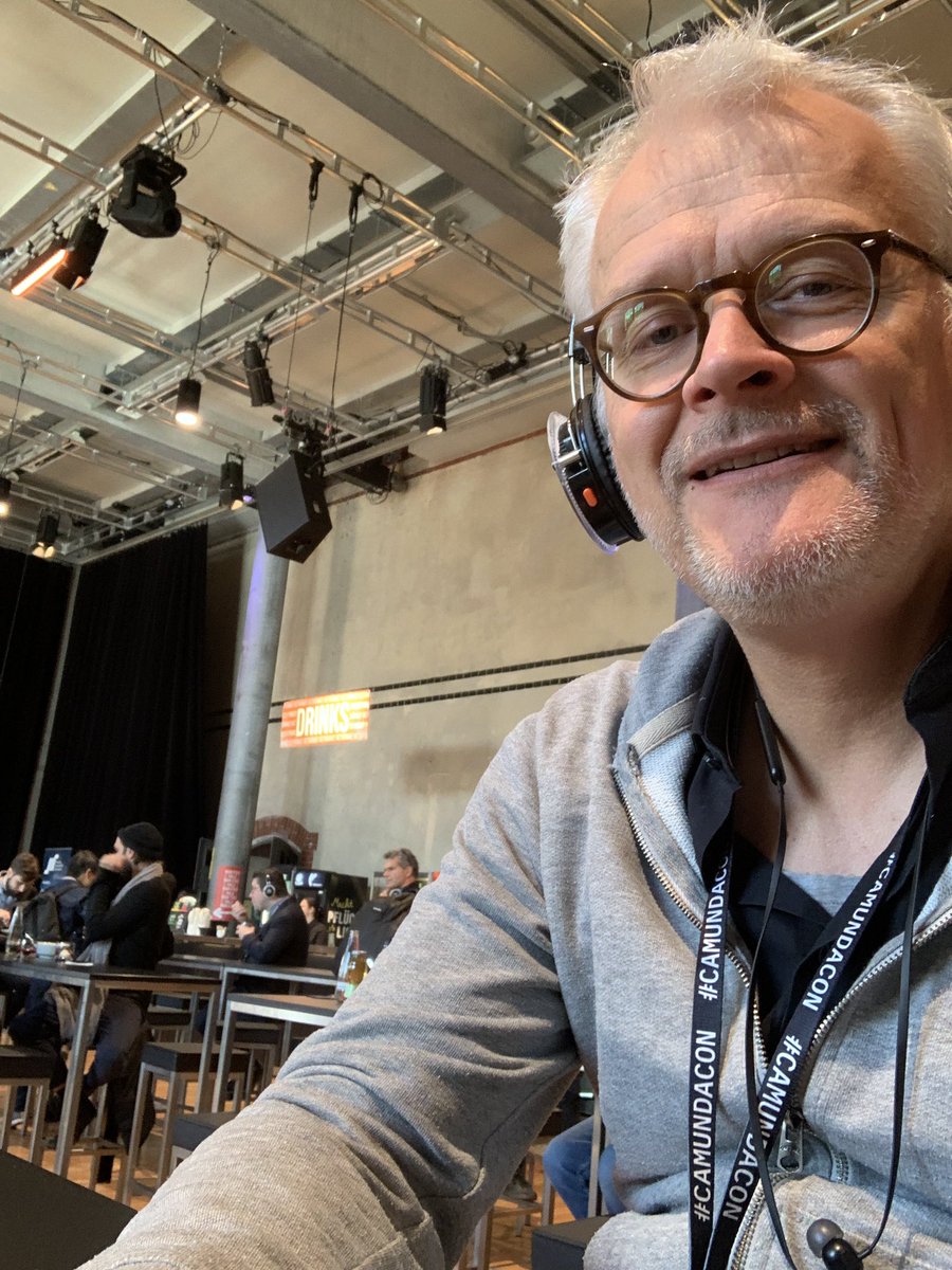 Tag 2 #CamundaCon Endlich Digitalisierung richtig angehen. Real end-to-end #ProcessAutomation with a #UniversalProcessOrchestrator <a href="/Camunda/">Camunda</a> and @cimtag. #selfie during keynote.