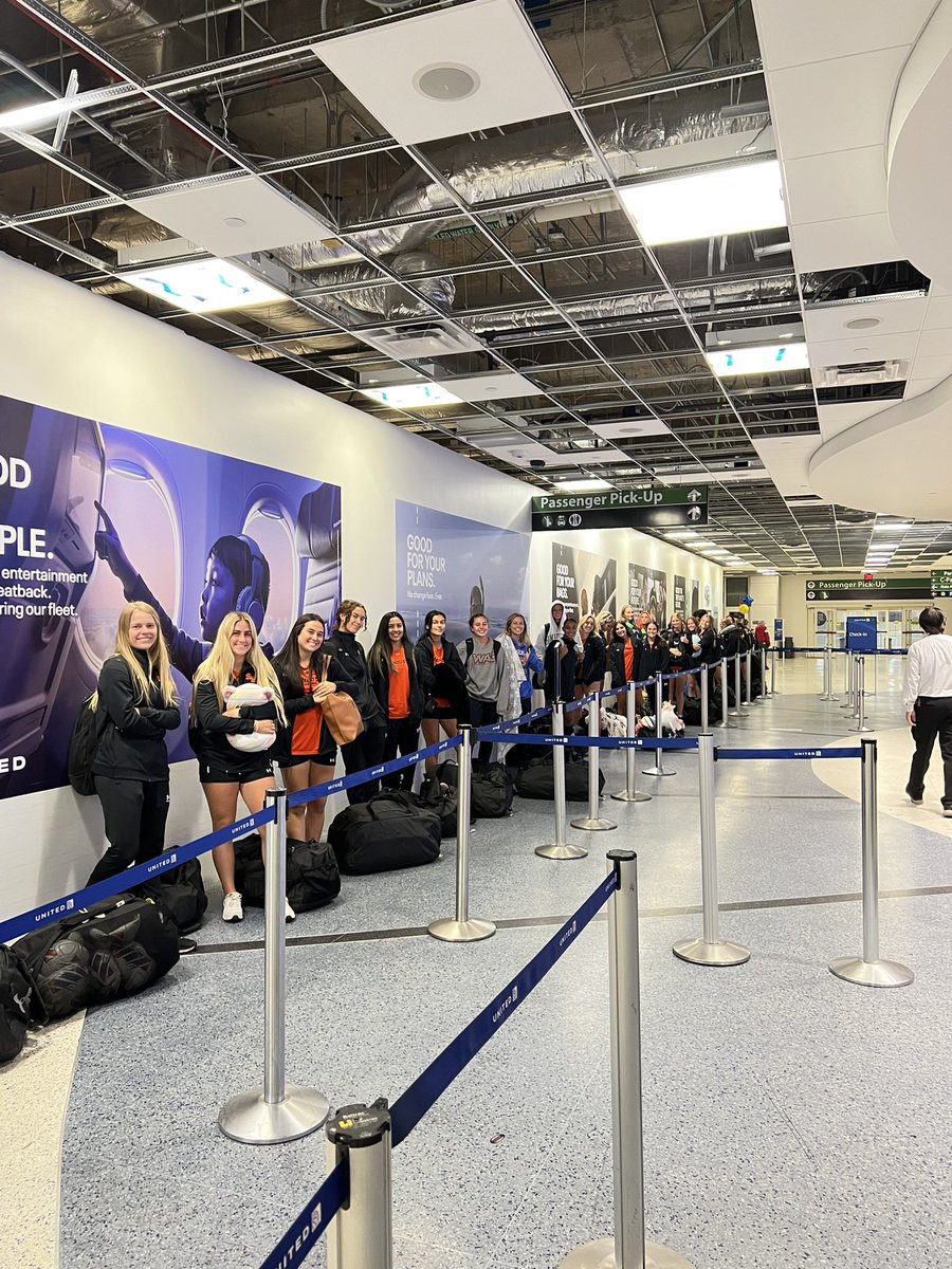 Utah bound 🧡🤍⚽️