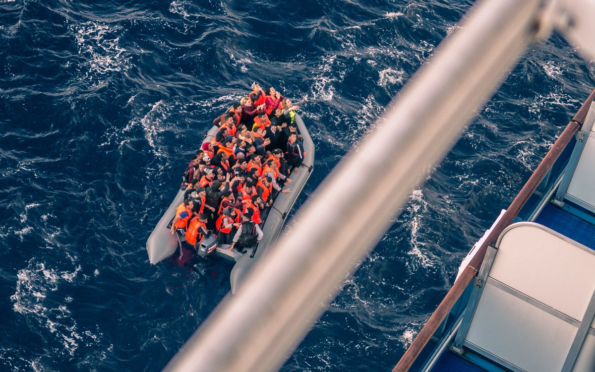IOMGREECE's tweet photo. The news from the #Aegean today is devastating. 16 women & 1 boy have died in a shipwreck off #Lesvos, and @HCoastGuard has saved 80 lives off #Kithira island while 15 people are missing. Improved access to safe, legal pathways are crucial as an alternative to perilous journeys. https://t.co/tz3HNSKbUt