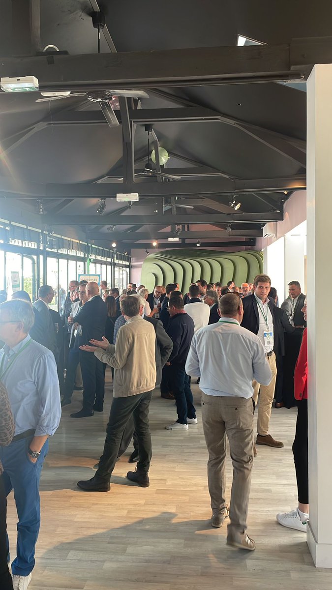 Partage d'un moment de convivialité à la grande verrière, l'occasion de rencontrer nos partenaires : Bambooh, Caire automation, <a href="/Daktronics/">Daktronics</a>, Galvasteel, Panocolor, <a href="/Prismaflex/">Prismaflex</a>, Publiman, Quadra diffusion 
#mediaresponsable #rencontredelaffichage  #affichageexterieur