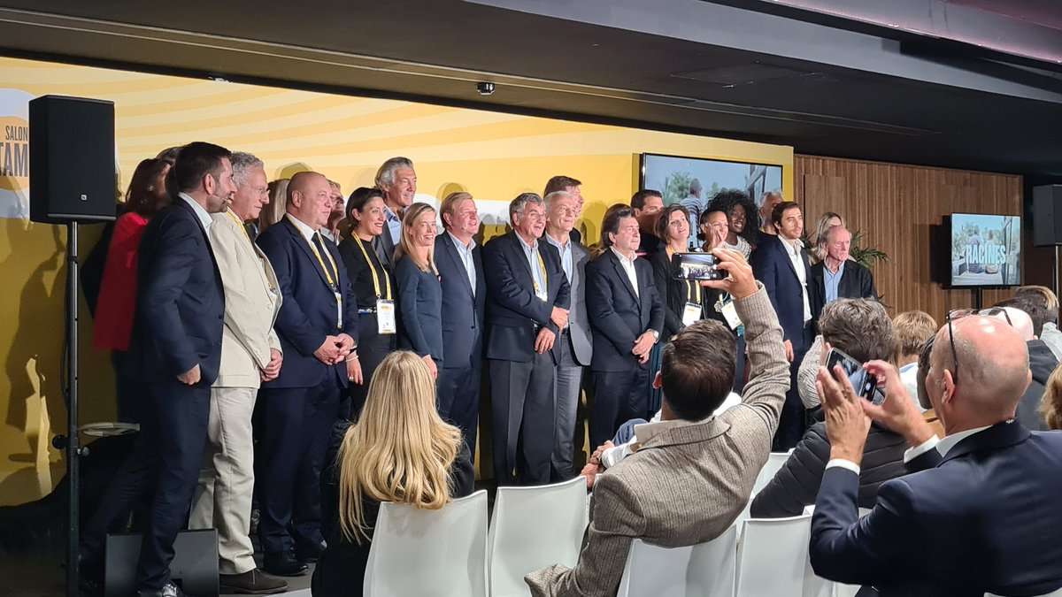 scarabee05's tweet photo. Le big panel de Ose la Métamorph'ose au #big2022 @Bpifrance https://t.co/p1VhVOmoTr
