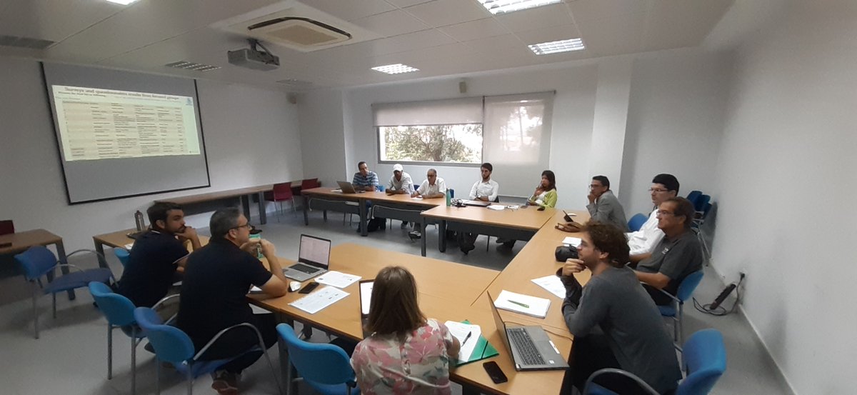 HandyWaterPRIMA's tweet photo. 🆒First "face to face" meeting of the #HandyWater project at @GVAivia !! 👥 Today it's time to catch up on administrative and technical progress by reviewing all deliverables 📃 and activity planning 📊📆. Finally a family photo!! 👪😃 https://t.co/5hgxYHr4rz