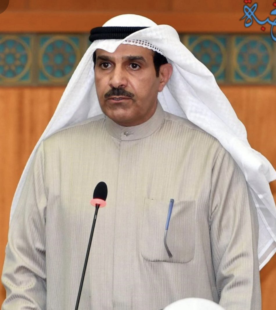 الشمري من اي وطن يفرح  مع  الي  بالكويت 
   يطرب على عرضاتهم  واصواتهم  من يزعجن 

وقفاتهم   وقفة  فخر  وقفة  دغيم ب البويت  
   وقفة  ارجال وفاز   مرزوق  الخليفه  بالسجن 

مبروك  فوزك  يالخليفه  ماعطوك  الا عطيت 
   اصوات ربعك والثقه  لو منت  طيب ما يجن 

هلال الصلفيج الشمري