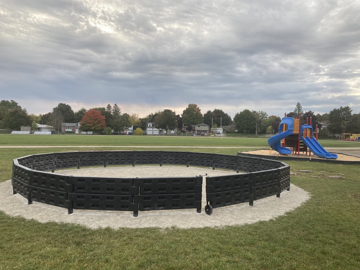 Our gaga ball pit has been installed <a href="/EPErinPS/">Erin Public School</a>!! Our Eagles are excited to play!! <a href="/ugdsb/">Upper Grand DSB</a>