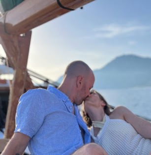 September was really good.  1 month later &amp; even back again on our separate continents, I am completely certain that <a href="/La_ricchi/">Lindsey Ricchi</a> is the best thing in my life. Great two weeks traveling, dressing fancy, and eating everything.
Also Italy 10/10 recommend for eating yourself stupid.