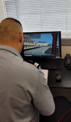 ENSOSP's tweet photo. Les #OfficiersElèves des #Filt 103 et 104 poursuivent leur cursus de #formation
👉#Immersion opérationnelle - visites #ERP ; rencontres avec #partenaires @PoliceNationale
et @Gendarmerie
👉Module A du 2e niveau de la #prévention #PRV2
👉Officier de garde #ODG
👉#Retex
👉#RH https://t.co/xinM9E59G6