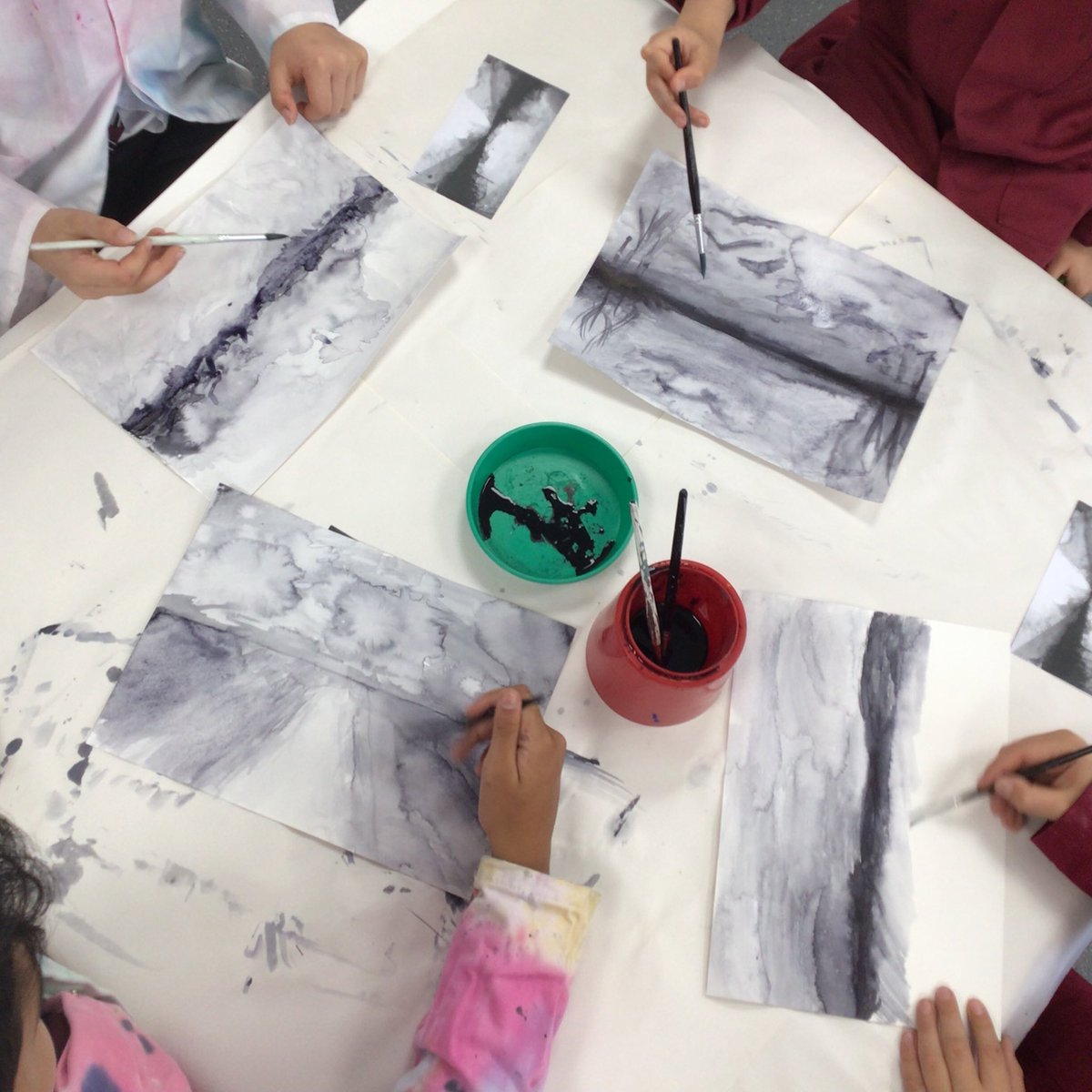 ArtCaterham's tweet photo. Year 6 experimenting with ink and wash today #drawing #ink #landscape #ks2 #art #caterhamprep https://t.co/TMuUfJ3Rh4