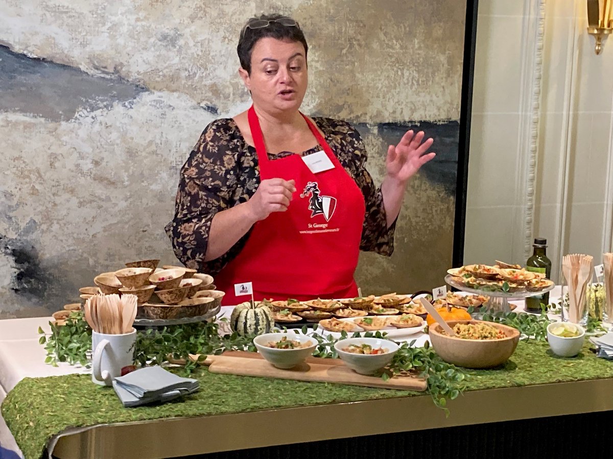 TheAHDB's tweet photo. The #AHDBExport team have brought together head butchers from top French retailers who sell British lamb. 

The Paris-based event has been about showcasing products, sharing new recipes &amp; ideas to help promote our lamb to French consumers. Discover more 👉 https://t.co/Jbs2amJquK https://t.co/DlgQTlk4Q5