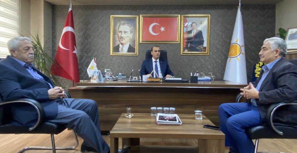 Fatih__Bildik's tweet photo. Altındağ Muhtarlar Dernek Başkanı ve Ulubey Mahalle Muhtarımız, Sn. Niyazi Köroğlu ‘nu İlçe Başkanlığımızda misafir ettik.

Değerli Muhtarımıza ziyaretlerinden dolayı teşekkür ediyorum.

#KalbimizAltındağ 

@akaltindag https://t.co/HOTtdbIw6M