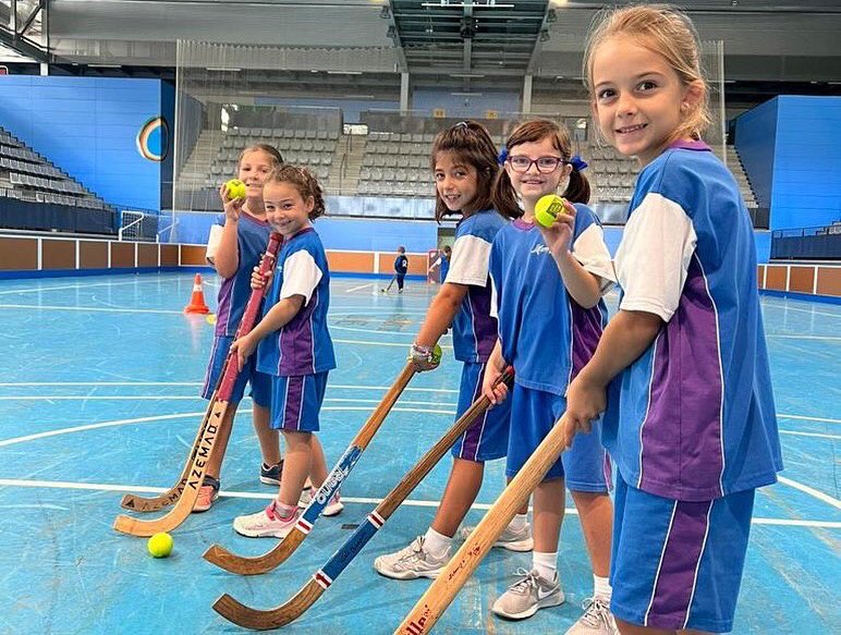 manyanetblanes's tweet photo. Gràcies @cpblanesatletic per ensenyar-nos aquest esport! #1rEP #2nEP #3rEP #4tEP 🏑🤗#josocmanyanet #blanes #juntsanemméslluny https://t.co/ecYJld1bxQ
