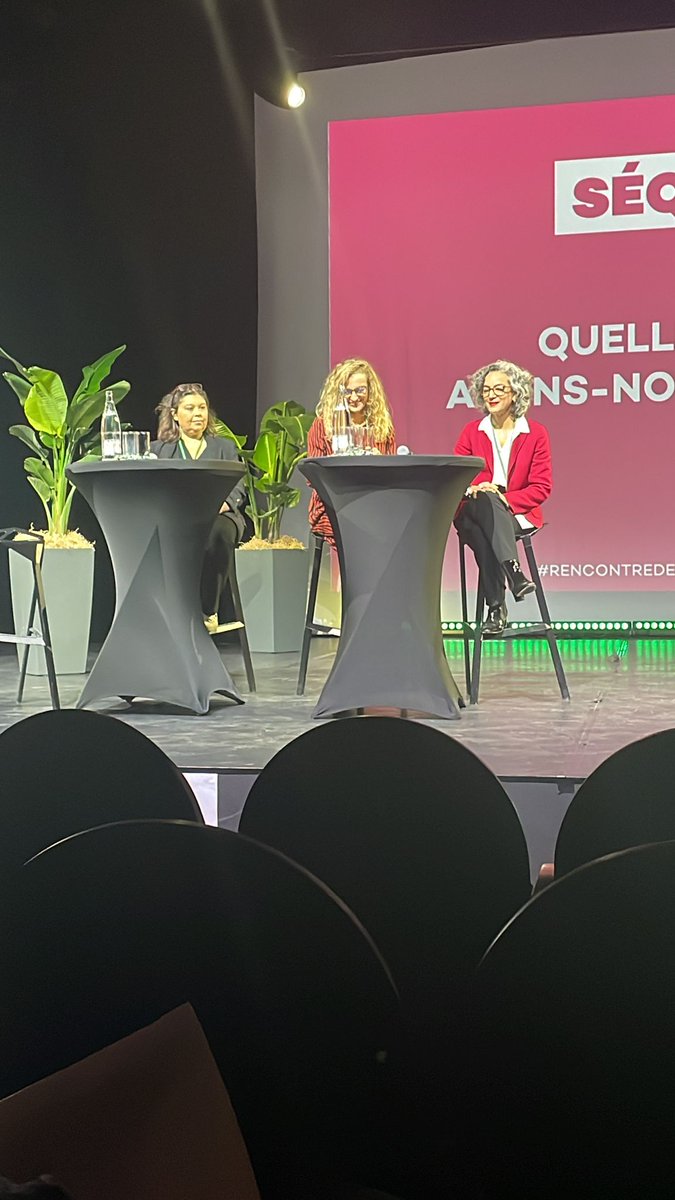 Après un déjeuner ensoleillé dans un cadre verdoyant, lancement avec Boutaïna ARAKI, Sandrine CLION et Caroline DARMON de notre séquence 3 : Quelles réponses avons-nous aujourd'hui ?
#mediaresponsable #rencontredelaffichage 
#evenement #affichageexterieur