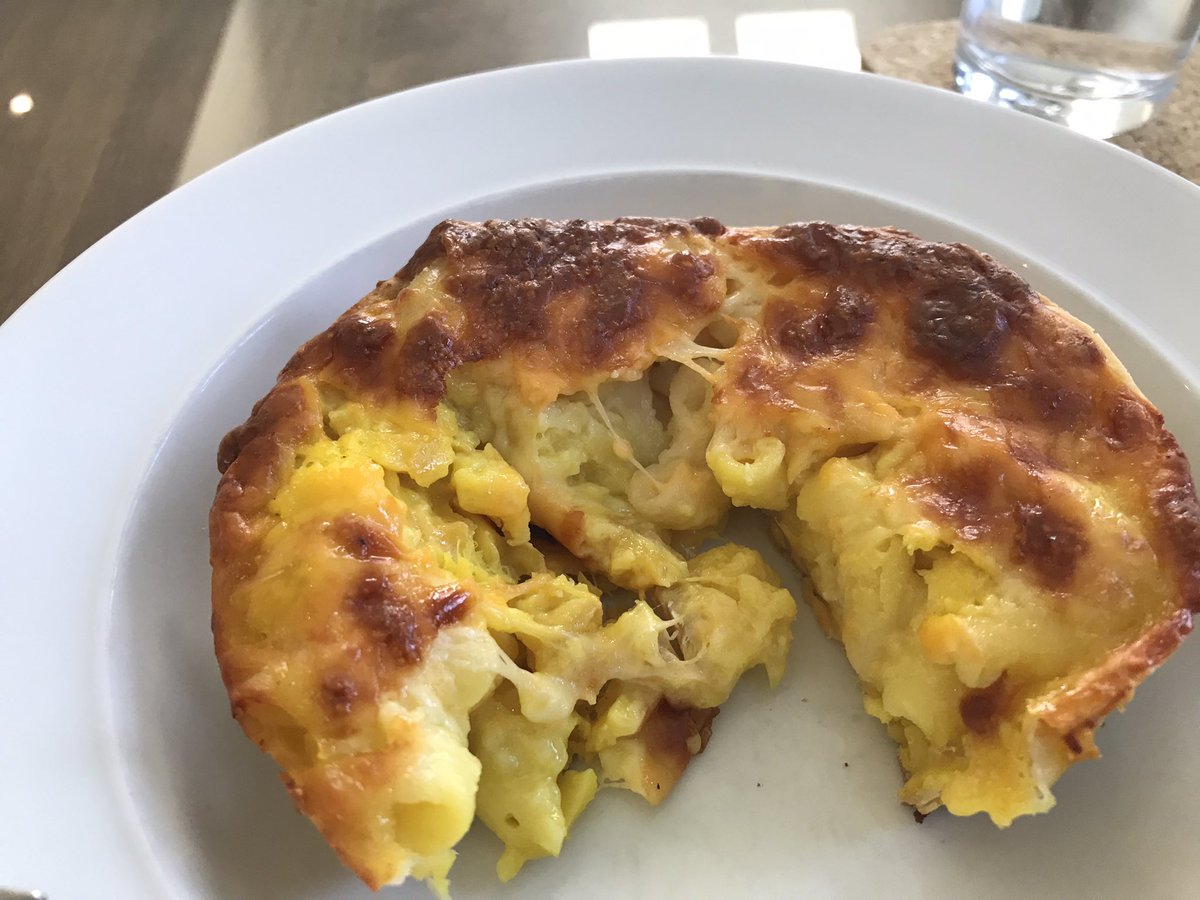 KenWargames's tweet image. Fish van has called. #spinks of #Arbroath Hadderoni pie for lunch. Yup. Smoked haddock and macaroni cheese in a pie. You’re welcome. @IMcMillan @WeHaveWaysPod @simonnread @LondonMoneyFS @YellowtailFP