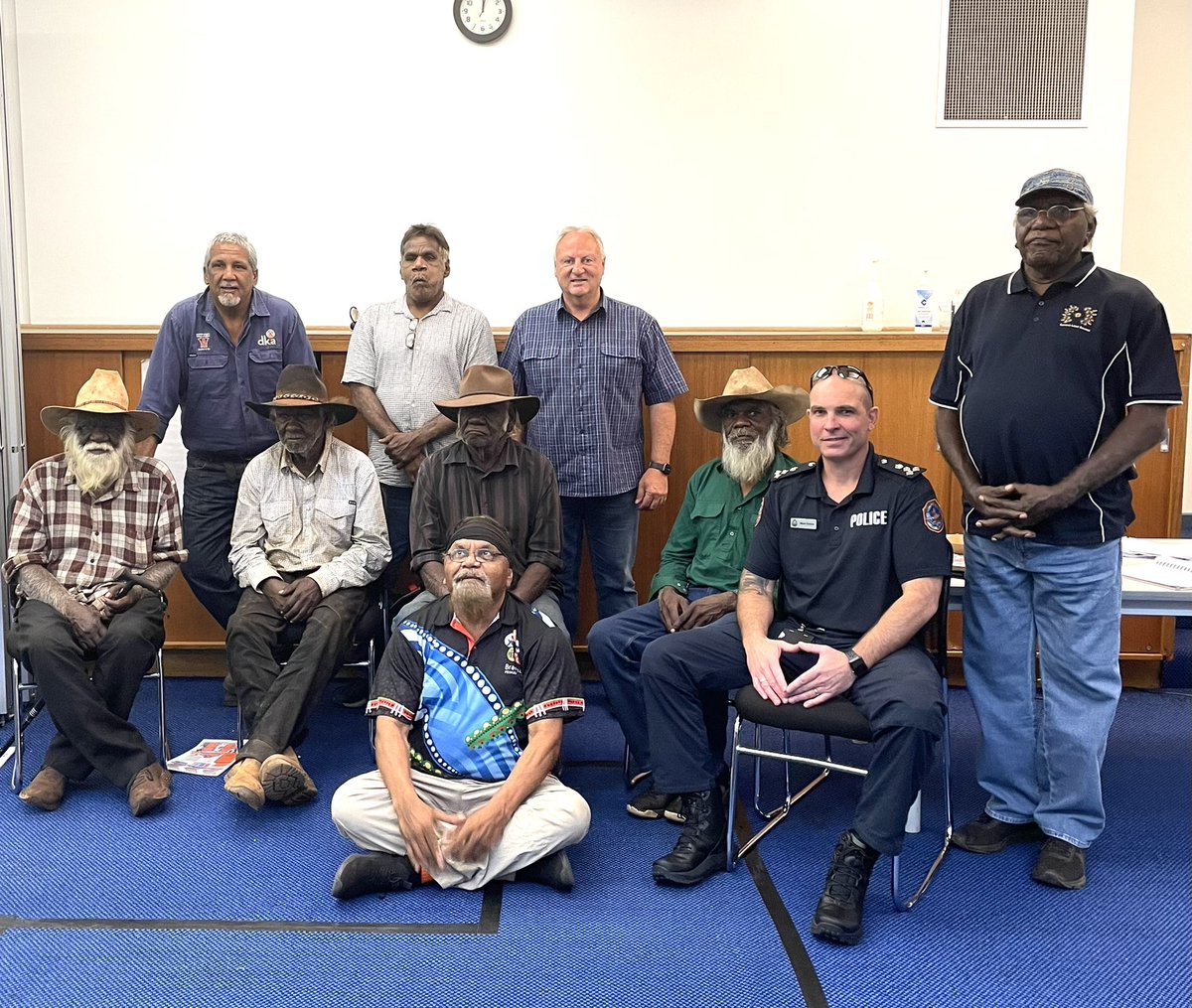SteveEdgoMLA's tweet photo. Thank you to #MichaelLiddle and your team and a special thanks to all the Senior Elders for delivering the #DKA #codes4life program in #TennantCreek.
Read more about this outstanding program at: https://t.co/ScwYiYuxbA https://t.co/Ge939YZDRr