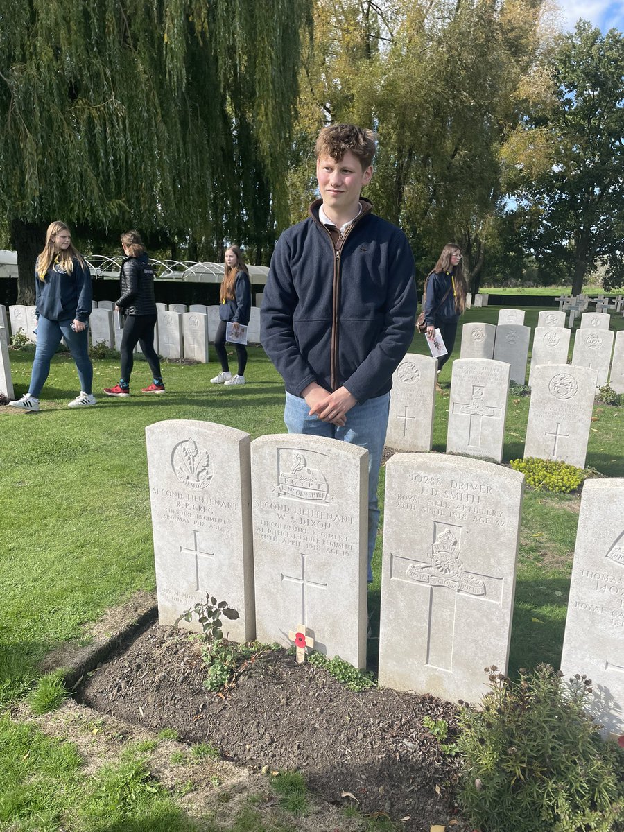 QEHS_English tweet media