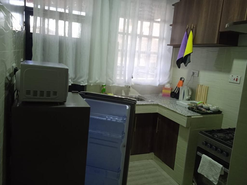 We did mention that we are countrywide, right?? Look at this lovely 1BR located in Naka, Nakuru with a fully equipped kitchen. Click on the link to book today! 📍𝐍𝐚𝐤𝐮𝐫𝐮 🏚𝟏 𝐁𝐑 𝐔𝐧𝐢𝐭𝐬 💸 𝐊𝐬𝐡 𝟐,𝟔𝟎𝟎 𝐩𝐞𝐫 𝐧𝐢𝐠𝐡𝐭 💻 bit.ly/3ykzFnl