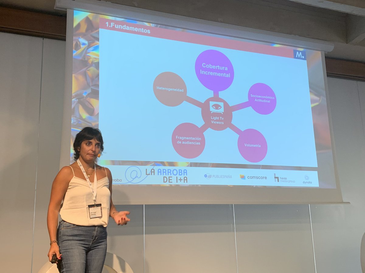 MadinaED's tweet photo. Uso de machine learning para definir el segmento de los light TV viewers. Ana Laura Badagián de @publiEspana #LaArroba https://t.co/kuYXpNkXbn