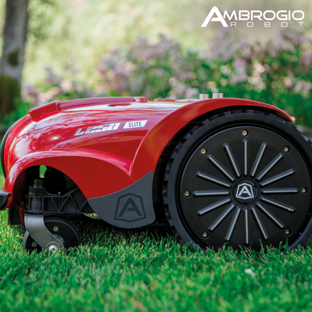 Gören Herkes Onu Soracak❗ İtalyan Estetiğini Yansıtan Dış Tasarımının İçinde En Yüksek Teknolojiye Sahip Olan L250i Elite Çim Biçme Robotu Bahçenize Çok Yakışacak🏡💚  bit.ly/3Qsmdo6
#ambrogiorobot #roboticlawnmower #golf #landscape #garden