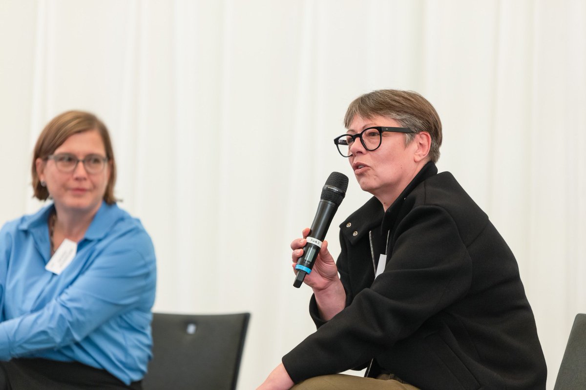 Skadi Jennicke (@skadijennicke) on Twitter photo Gestern eröffnete das "Leipzig denkt Festival - Alarm und Utopie". Unbedingt empfehlenswert! Mehr zum Programm: leipzig-denkt.de/start.html
Fotos (c) metaorange - Andreas Matthes
<a href="/bpb_de/">bpb.de</a> <a href="/GMrtens/">Gesine Märtens</a> <a href="/StadtLeipzig/">Stadt Leipzig</a>
#freiraum #denken #kulturinleipzig #dritteorte Gestern eröffnete das "Leipzig denkt Festival - Alarm und Utopie". Unbedingt empfehlenswert! Mehr zum Programm: leipzig-denkt.de/start.html
Fotos (c) metaorange - Andreas Matthes
<a href="/bpb_de/">bpb.de</a> <a href="/GMrtens/">Gesine Märtens</a> <a href="/StadtLeipzig/">Stadt Leipzig</a>
#freiraum #denken #kulturinleipzig #dritteorte