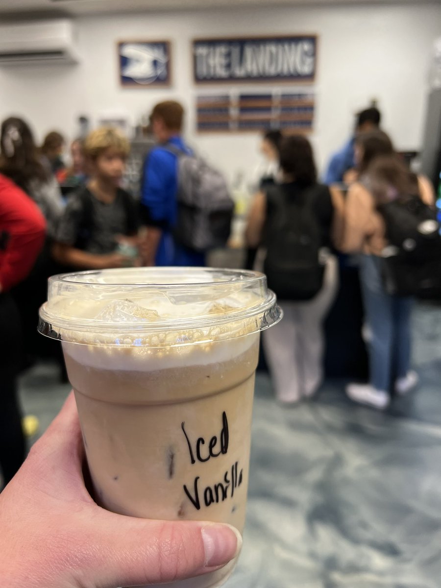 bnoelleliving's tweet photo. Thank you @atTheLanding for the afternoon pick-me-up on day 2 of conferences! 

Finally used my free drink scratch-off prize from 2021🥳 #BlueAces #WeFlyTogether https://t.co/QMrLq7HN9g