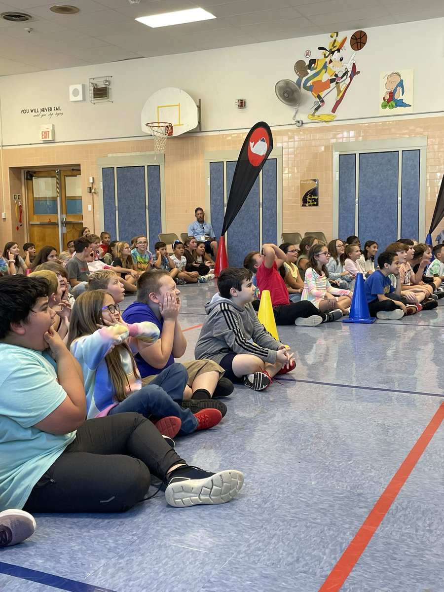 MrsTopolewski's tweet photo. Wrapping our week of Respect with a fun filled assembly by LeadU #oaspride @LeahSchweitzer2 @OceanAveSchool #mtpspride https://t.co/muyNrOc9N5
