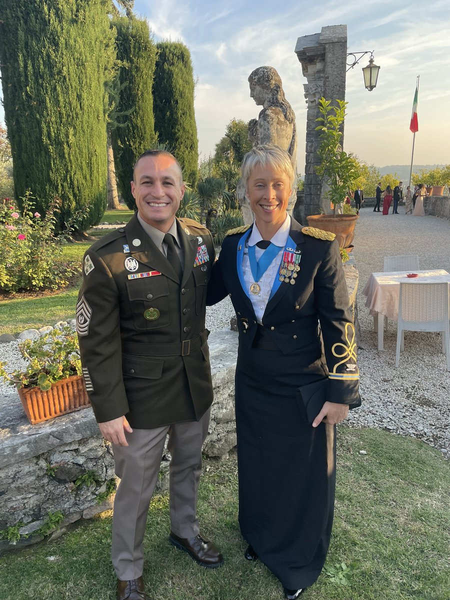 CSM_Lima's tweet photo. Dagger 6 (@CBembenek) &amp; Dagger 7 crashing the 207th MIB (T) - 2022 Vicenza Military Community Intelligence Ball! 🇮🇹 #strongertogether #vigilancealways https://t.co/4dzigyJxDu