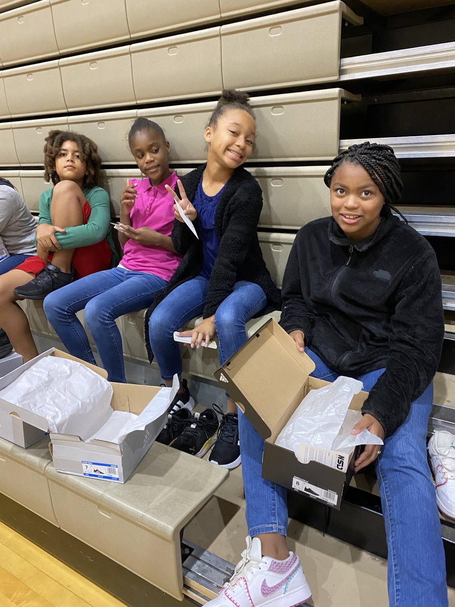 Sunnyside School tweet media