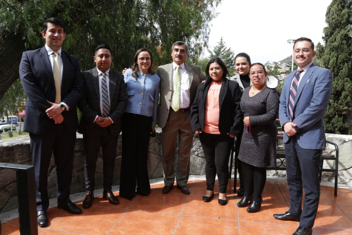 UAEH_OFICIAL's tweet photo. A través de las acciones desarrolladas por la  Dirección de Relaciones Internacionales e Intercambio Académico, la #UAEH establece vínculos formales con instituciones homólogas. 
#DRIIA https://t.co/6wHsq9wvbX