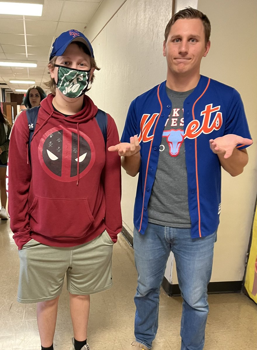 MrKalebSchumer's tweet photo. A bet’s a bet. My Sox will bounce back next year, though. Until then, #LGM https://t.co/0naNUlAUHO