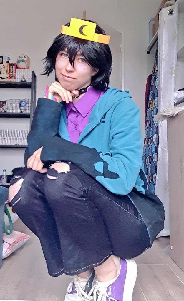 StarryFlower6's tweet photo. Hiii !! I have make a test for my #Ment cosplay from #Malltale ! I'm kinda proud of me even if it's a human version (i dont have enough white paint).
Malltale was created by @0netype and @withtheworms https://t.co/fgR9bGl8zo
