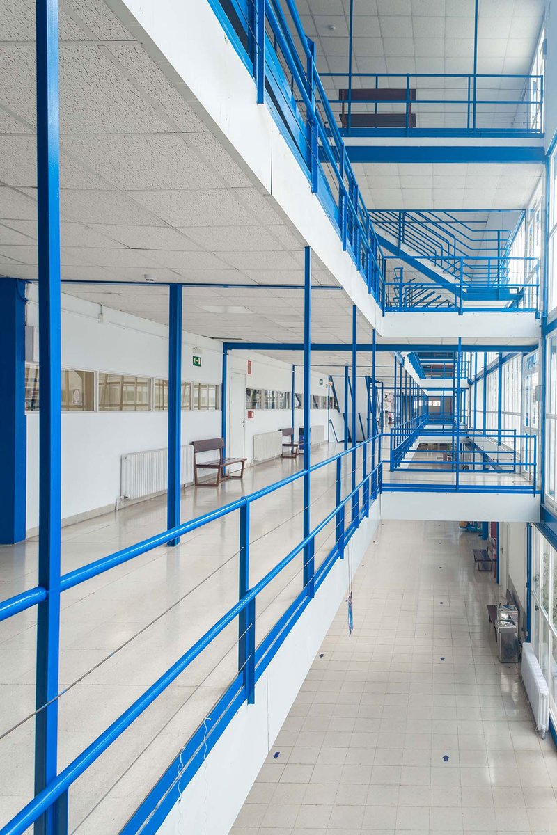 Racionalismo y tectónica en las aulas y seminarios de la Universidad de Sevilla por Alejandro de la Sota
metalocus.es/es/noticias/ra…
Rationalism and tectonics in the classrooms and seminars of the <a href="/unisevilla/">Universidad de Sevilla</a>  by Alejandro de la Sota
metalocus.es/en/news/ration…
 <a href="/matematicasUS/">Facultad de Matemáticas</a>