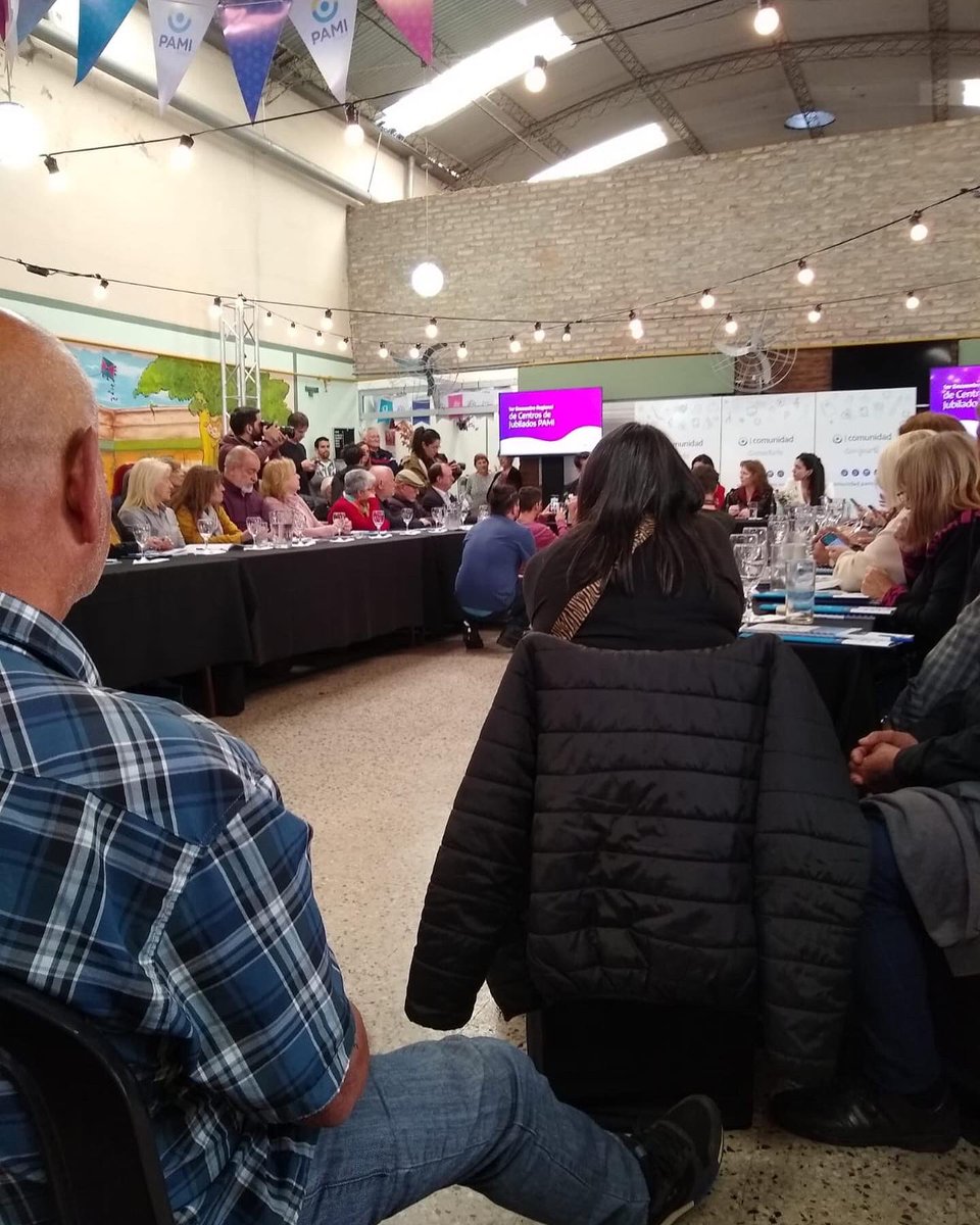 federacionfvt's tweet photo. El Encuentro se llevó acabo en el Centro de jubilados y pensionados Villa Otamendi.

Estuvieron presentes @luanavolnovich, Facundo Zarate, Mónica Roque, Federaciones y Centros de Avellaneda - CABA, Berazategui, La Matanza, Quilmes, San Martín, Vicente Lopez. https://t.co/0PuxPVewRG