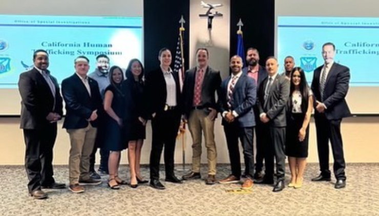 OCDAToddSpitzer's tweet photo. @AnaheimPD @SantaAnaPD @IrvinePolice @CHP_HQ @OCDAToddSpitzer #HumanTrafficking #ochttf #lawenforcement #Training #airforce #collaboration #humantraffickingawareness #victimservices #enditmovement❌
@OCHTTF https://t.co/VQVmUNkM2t