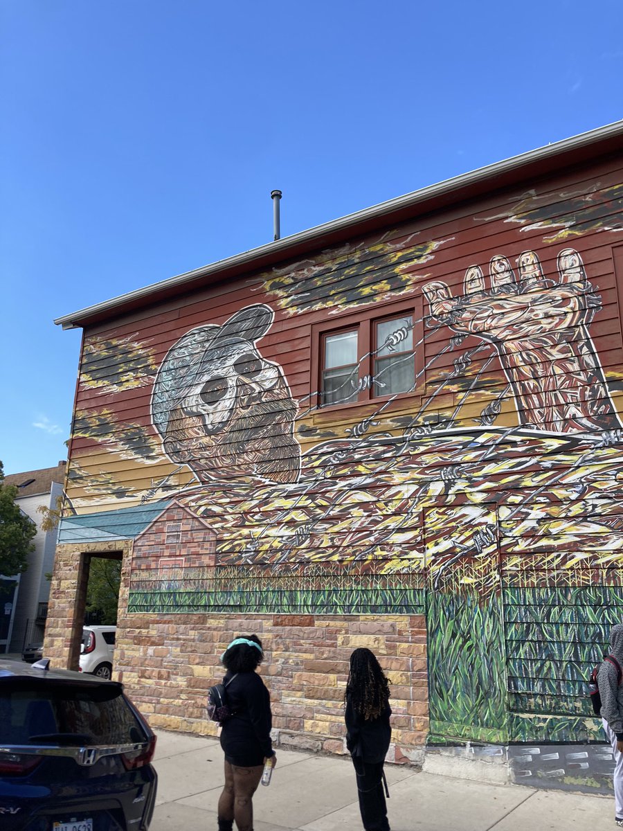 Schutter227's tweet photo. Mural walk in Pilsen neighborhood with the IB Diploma Program students. #richinstudentsuccess https://t.co/F7Rqu6Vixo