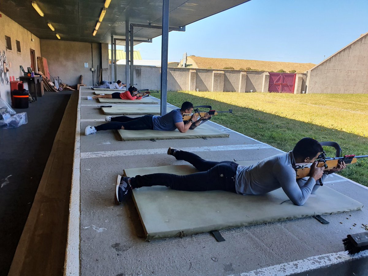 Kinloss_Bks's tweet photo. 39 Engr Regt Nordic team have recently done a concentrated period of Nordic ski training. Ex EAGLES BLADERUNNER took in various lessons including PT, roller ski sessions &amp; range practices; finishing with a laser biathlon race &amp; top shot competition.

#FailLearnWin https://t.co/eWmILfJNFM