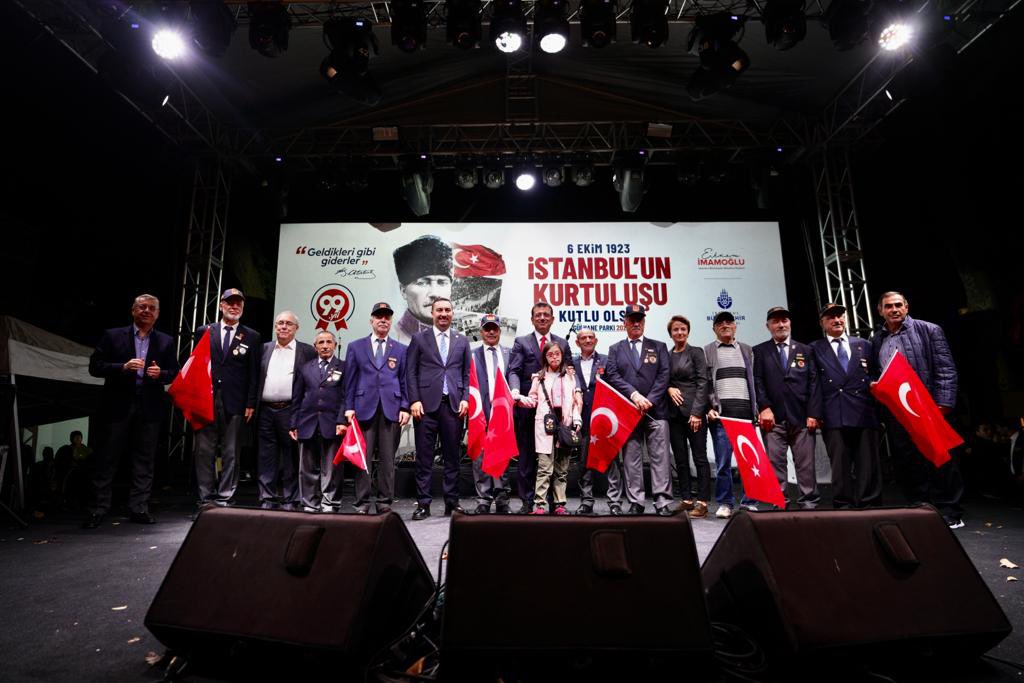 99 yıl önce bağımsızlığımız için inançla yürütülen büyük mücadeleyle bu güzel şehrimizi, İstanbul'u düşman işgalinden kurtaran başta Mustafa Kemal Atatürk olmak üzere tüm kahramanlarımızı saygı ve minnetle anıyorum.