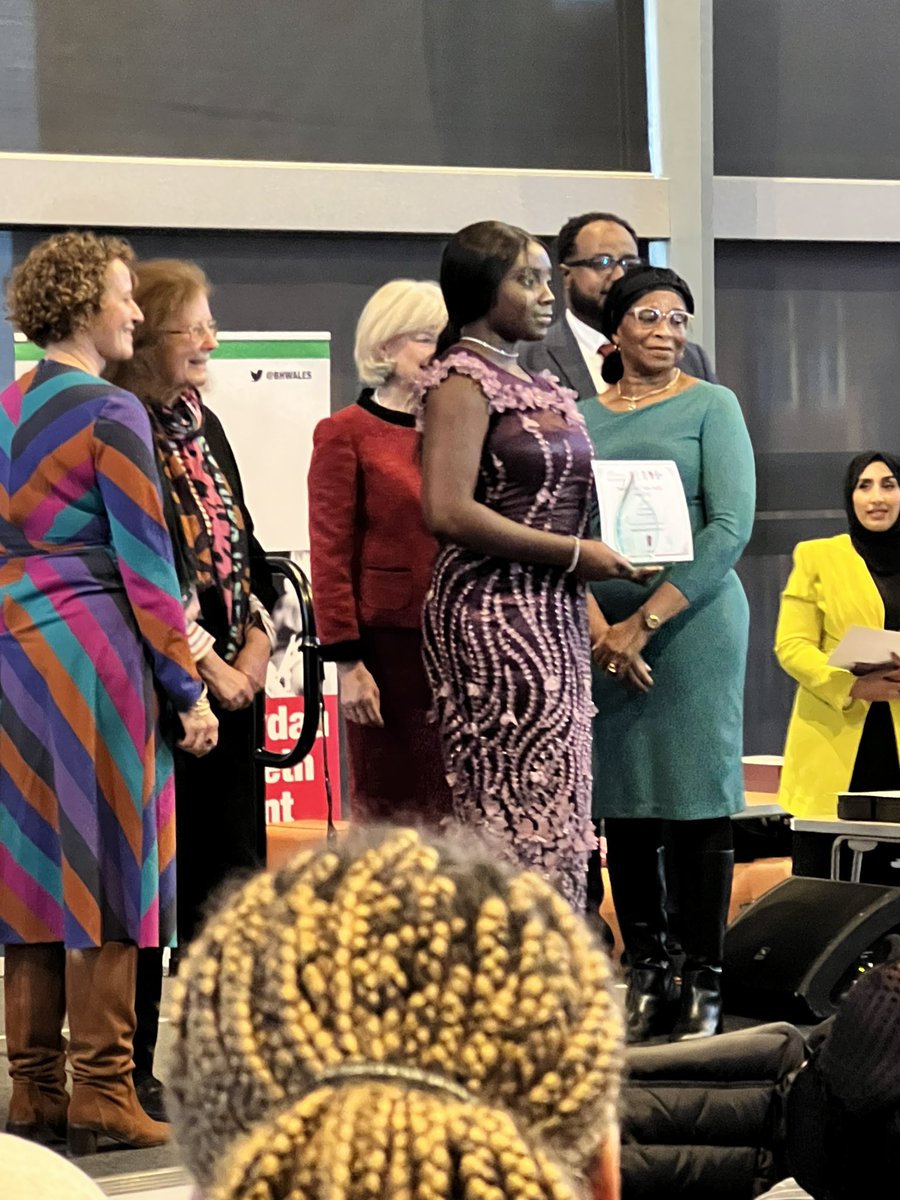 FikayomiIlori's tweet photo. Congratulations @Theresaa_og on the outstanding academic achievement awards!!!!!!!! (@__adesanwo ) https://t.co/SvSWziSnVJ