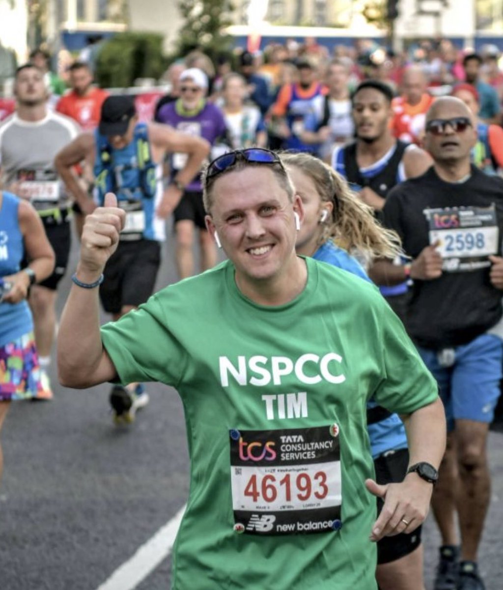 MrXMillank's tweet photo. @bennettrun @ChiMarathon Ran London last weekend. Data reception was so bad I couldn’t load this. After several minutes panicking I just thought about what you’d say and managed the whole run without you, whilst completely with you! Thank you for being there every step of the way. https://t.co/aTEzvnAjRu