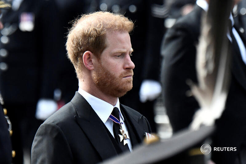 Britain's Prince Harry, singer Elton John and other individuals have launched legal action against the publisher of the Daily Mail newspaper, alleging phone-tapping and other breaches of privacy, a law firm for some of the group said reut.rs/3SKh786