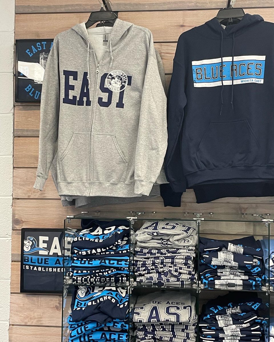 atTheLanding's tweet photo. Day 4 of #DECASBEWeek and we’re showcasing our apparel display as our best marketing campaign. Visible from outside The Landing for all those wandering eyes who pass 👀 #WeFlyTogether https://t.co/SirPXpFfVp