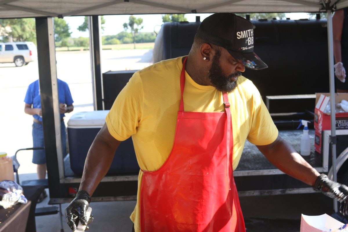 smithspotbbq's tweet image. 📢Scoop N Buns tomorrow night! 10/7 @6pm to Sell Out
🔥🔥Come get your BBQ and Scoop N Buns has you on #desserts 🍨🍦

🎥 @thereallifeofjt

@scoopnbuns #grilledcheese #reels #humor #cooks #garlandfoodies #Foodies #follow #statefair #Garland #Dallas #Friday #fyp #pov #influencer
