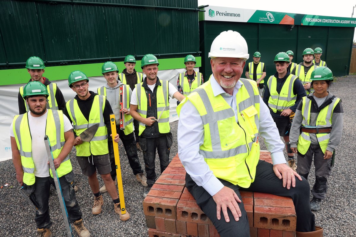 NTFW (@ntfwwbl) on Twitter photo Award finalist <a href="/PersimmonHomes/">persimmonhomes</a> are building a brighter future with construction apprentices. “Through organic growth, we are bridging the supply chain gap,” said Carl Davey, regional quality director. bit.ly/3Ceafcb <a href="/BridgendCollege/">Coleg Penybont | Bridgend College</a> #AAC2022 @apprenticewales Award finalist <a href="/PersimmonHomes/">persimmonhomes</a> are building a brighter future with construction apprentices. “Through organic growth, we are bridging the supply chain gap,” said Carl Davey, regional quality director. bit.ly/3Ceafcb <a href="/BridgendCollege/">Coleg Penybont | Bridgend College</a> #AAC2022 @apprenticewales