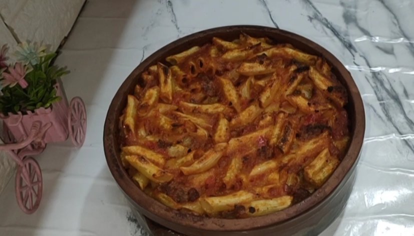 wasafatwakalat's tweet photo. #اول_مرة_اطبخ 
المكرونه باللحمه وجمالها🍝😋 https://t.co/qyElf03K04