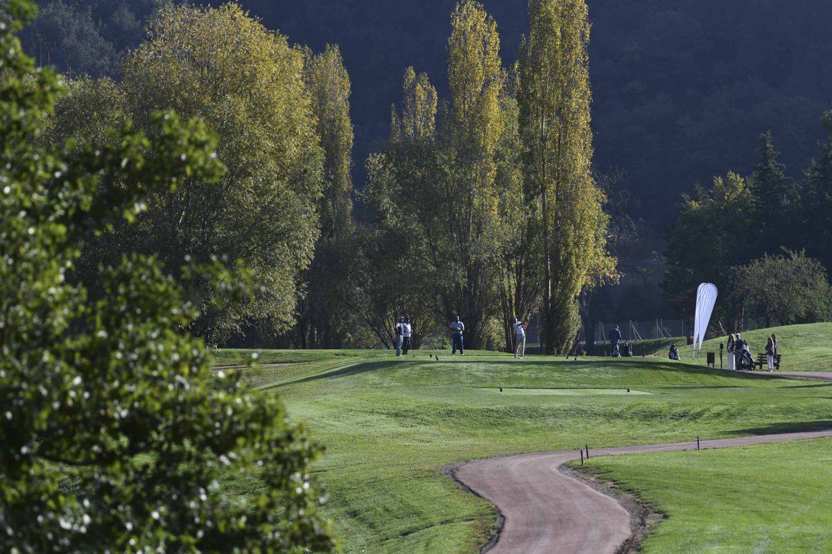 Antognollagolf's tweet photo. 👟⛳️ Grandi notizie per tutti i nostri golfisti! Potete fare un regalo ai vostri piedi questo autunno con un nuovo paio di scarpe @eccoshoes. Venite a scoprire i nuovi arrivi uomo in Pro Shop!#eccoshoes #golf #footwear #italygolf #golfitaly #campodagolf #golffashion #shopgolf https://t.co/GqRjLDc1F1