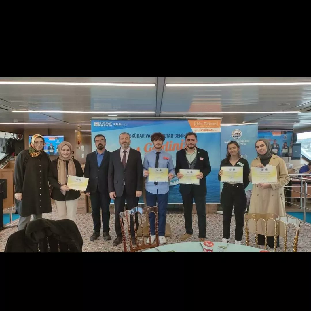 Fakültemiz Öğrencileri ile Valide Sultan Gemisinde "2022-2023 Eğitim ve Öğretim Yılı Oryantasyon ve Tanışma Programı" kapsamında 5 Ekim 2022 günü öğrencilerimiz, Dekanlık İdari ve Akademik personeli ile birlikte yemek ikramlı, rehber eşliğinde Boğaz Gezisi şeklinde gerçekleşti.