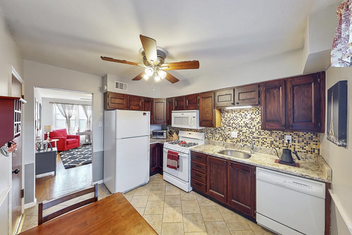 HommatiNetwork's tweet photo. 4717 Jamieson Ave, St. Louis, MO 63109 - 2 Beds 1 Bath 754 Sq Ft Built 1950. Explore this home in 3D @ https://t.co/HLBXewzkL0

#Hommati #stlouisrealty #stlouisrealestate #stlouishomes #stlhomes #stlrealtor https://t.co/VPx1aDH2PJ
